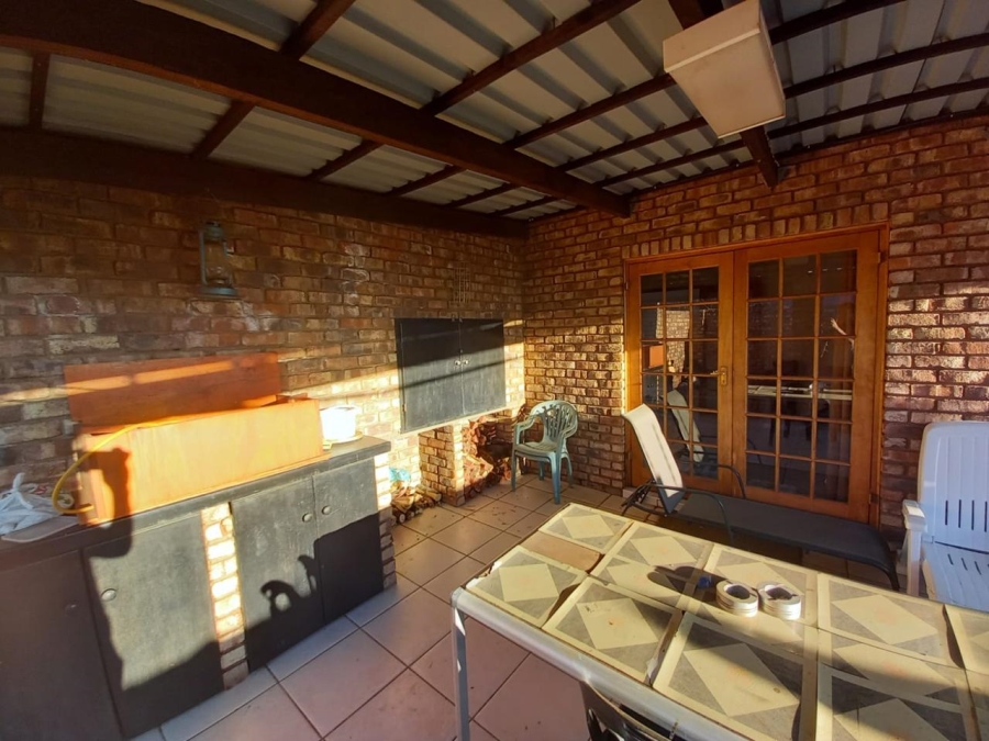 3 Bedroom Property for Sale in South Ridge Northern Cape